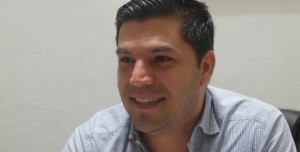 CESAR CHAVEZ GARIBAY.- CONJUGA JUVENTUD Y EXPERIENCIA EL APATZINGUENSE.